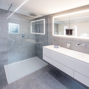 #Badmöbelanlage mit beleuchtetem Spiegelschrank #weiss #Trend #Küchenhaus & Schreinerei, Magstadt, Böblingen, Sindelfingen, Stuttgart #Schreiner #Badmöbelanlage mit beleuchtetem Spiegelschrank #weiss #Trend #Küchenhaus & Schreinerei, Magstadt, Böblingen, Sindelfingen, Stuttgart #Schreiner